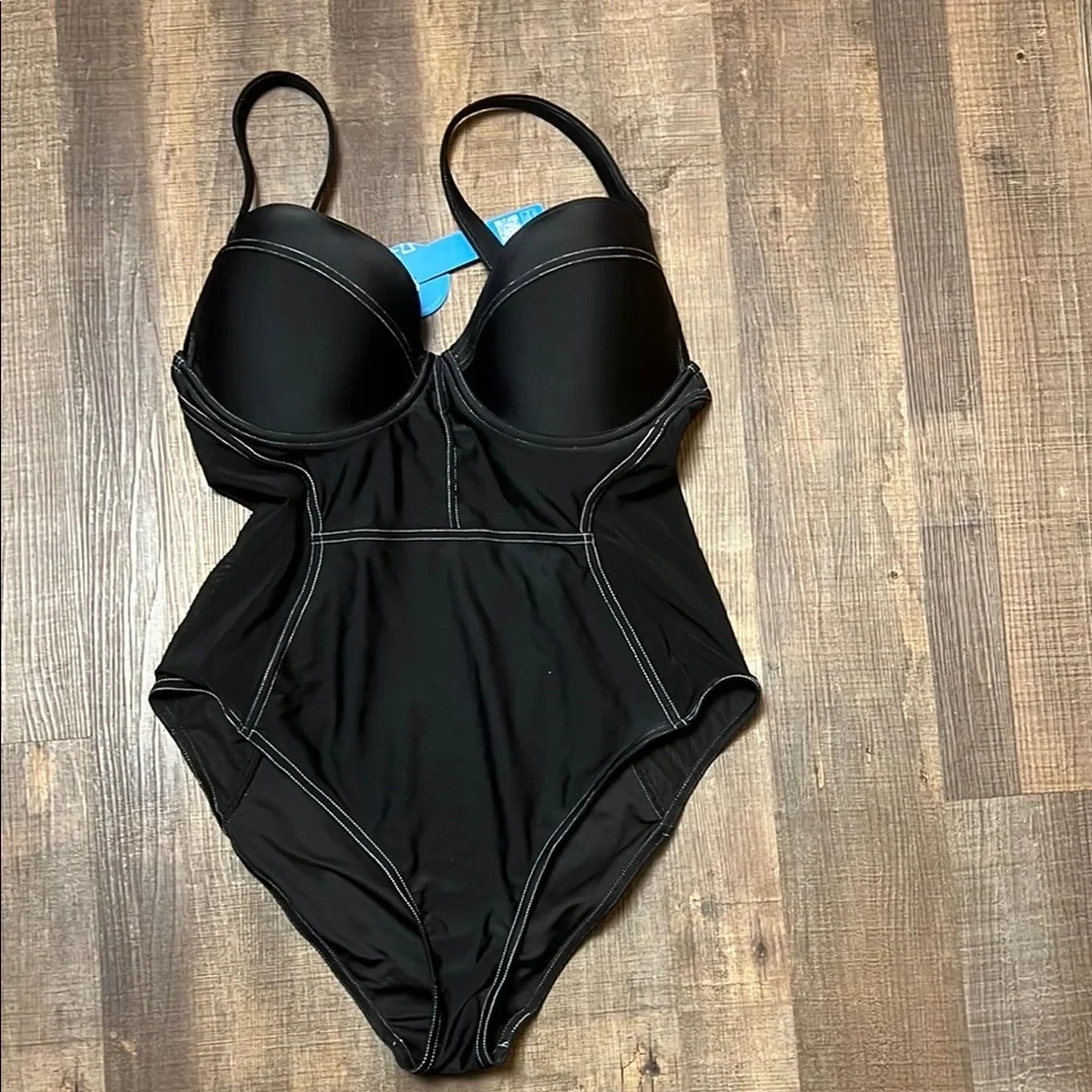 Cupshe Black Women's Swimwear 0X one‎ piece beach swimming sun vacation resort